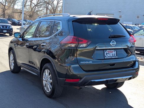 Used 2020 Nissan Rogue SV image 8
