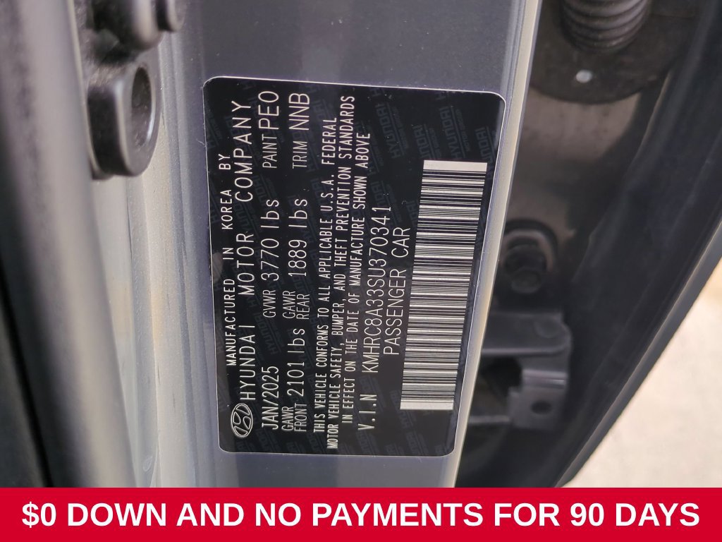 Used 2025 Hyundai Venue Limited FWD image 34