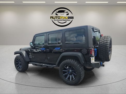 Used 2015 Jeep Wrangler Unlimited Sport w/ Quick Order Package 24S AWD/4WD image 5