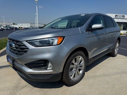 Used 2024 Ford Edge Titanium AWD/4WD image 3