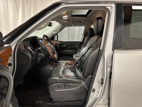 Used 2018 INFINITI QX80 4WD w/ Driver Assistance Package image 3