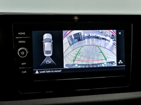 Used 2025 Volkswagen Jetta Sport FWD image 17