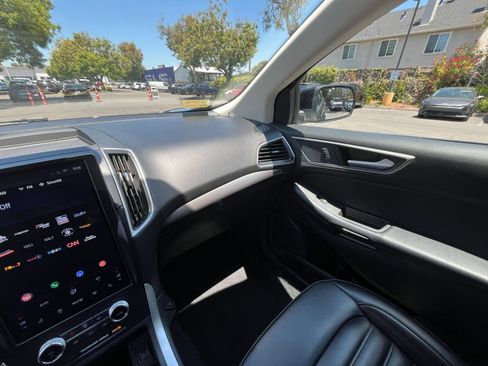 Used 2024 Ford Edge SEL AWD/4WD image 35