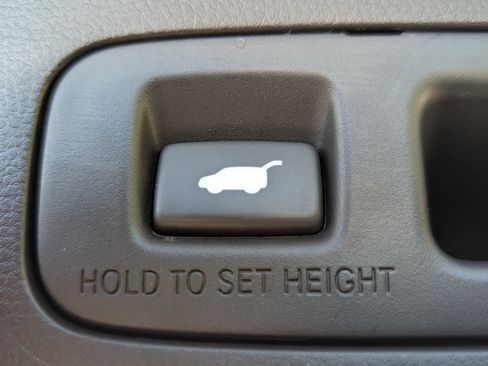 Used 2024 Honda CR-V EX-L image 13