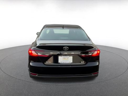 Used 2025 Toyota Camry LE image 12