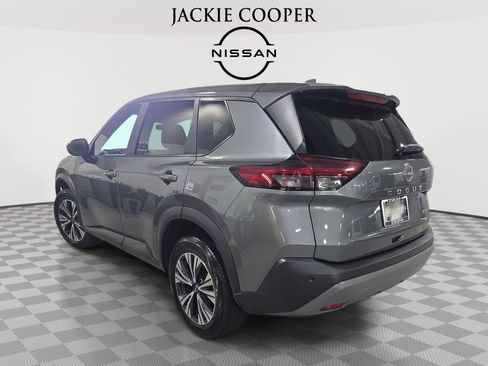 Used 2023 Nissan Rogue SV FWD image 7