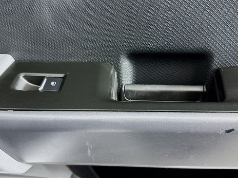 Used 2023 Ford F150 XLT image 28