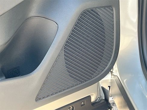 New 2025 Mitsubishi Outlander SEL image 19