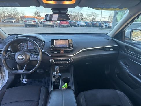 Used 2023 Nissan Altima 2.5 S image 11