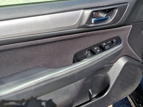 Used 2019 Subaru Legacy 2.5i Premium image 12