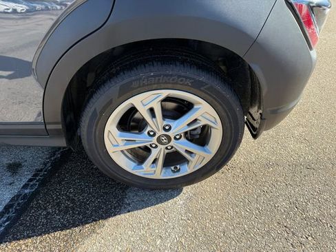 Used 2023 Hyundai Kona SEL w/ Winter Weather Package image 17