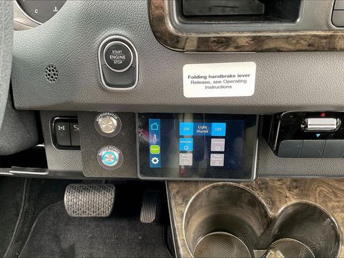 Used 2022 Mercedes-Benz Sprinter 2500 image 14