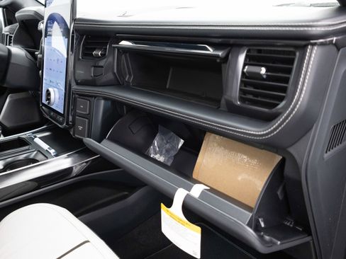 New 2025 Ford F150 Lightning Platinum image 30