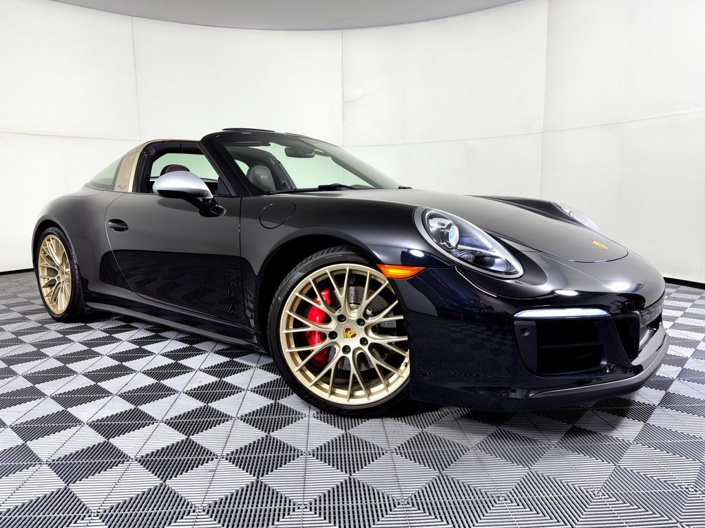 Certified 2019 Porsche 911 Targa 4 GTS AWD/4WD image 7