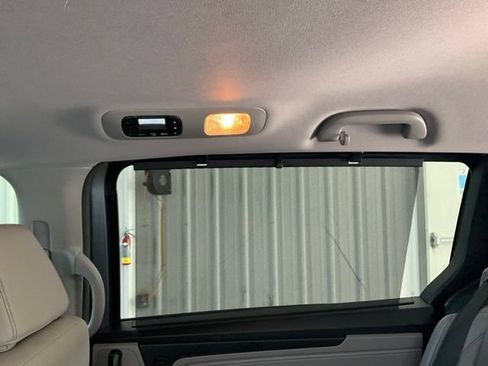 Certified 2023 Honda Odyssey EX-L image 16