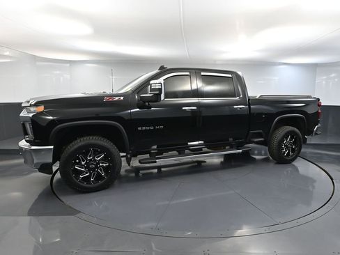 Used 2021 Chevrolet Silverado 2500 LTZ w/ LTZ Plus Package AWD/4WD image 12
