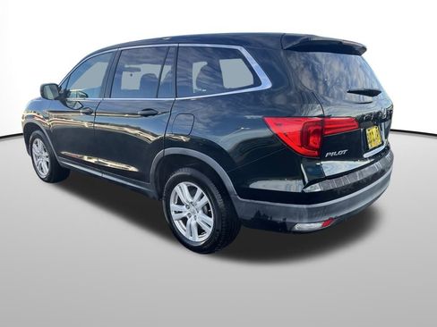 Used 2016 Honda Pilot LX image 3