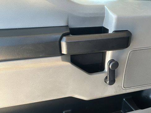 Used 2022 Ford F350 XL w/ Trailer Tow Package image 11