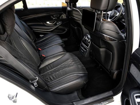 Used 2019 Mercedes-Benz S 560e w/ AMG Line Exterior image 41