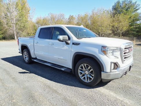 Used 2019 GMC Sierra 1500 SLT w/ SLT Premium Plus Package image 3