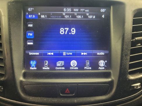 Used 2015 Chrysler 200 Limited w/ Convenience Group FWD image 25