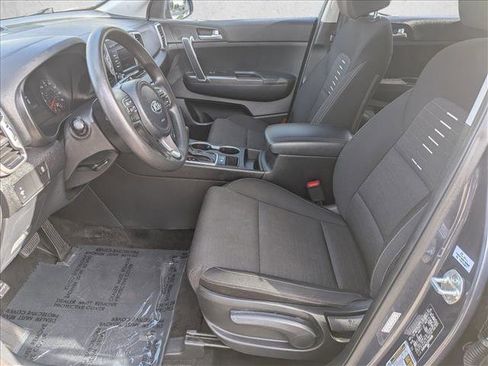 Used 2018 Kia Sportage LX image 14