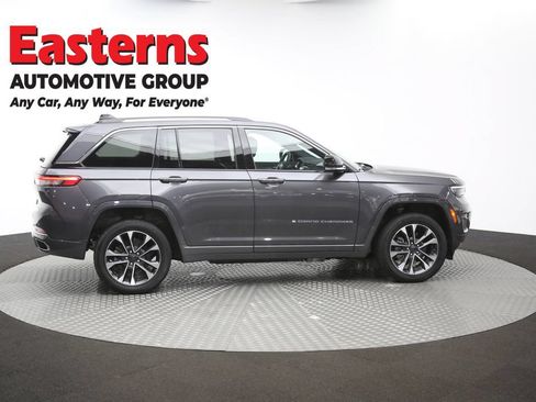 Used 2023 Jeep Grand Cherokee Overland w/ Luxury Tech Group IV AWD/4WD image 49