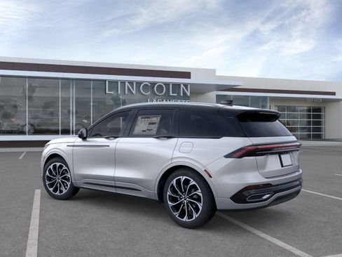 New 2026 Lincoln Nautilus Reserve image 4