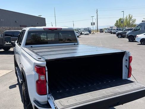 Used 2020 Chevrolet Silverado 3500 High Country w/ Z71 Off-Road Package AWD/4WD image 8