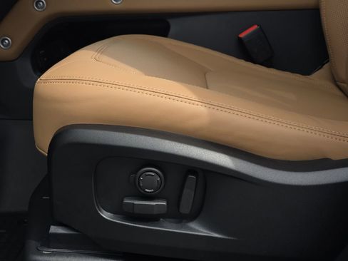 New 2026 Land Rover Defender 110 S image 29