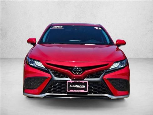 Used 2022 Toyota Camry XSE w/ Carpet Mat Package (TMS) FWD image 2
