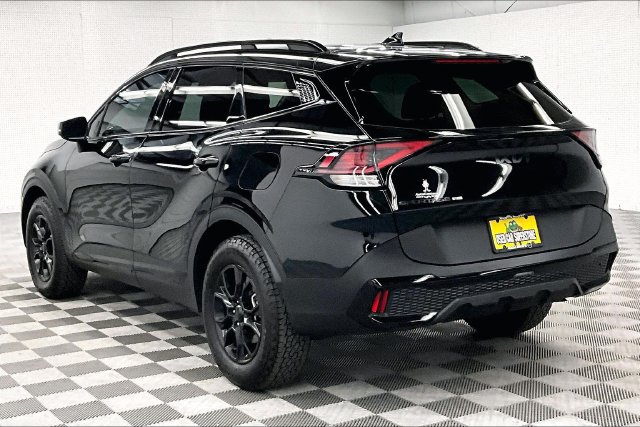 Used 2025 Kia Sportage X-Pro AWD/4WD image 2