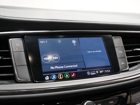 Used 2024 Buick Enclave Premium image 24