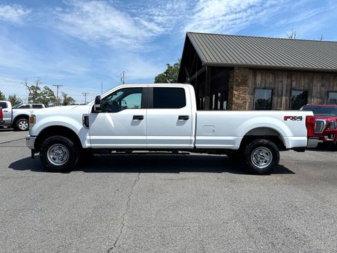 Used 2022 Ford F250 XL w/ Power Equipment Group image 3