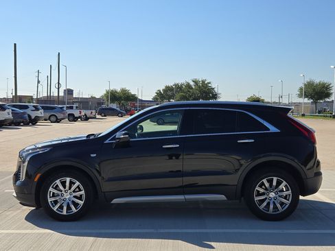 Used 2021 Cadillac XT4 Premium Luxury AWD/4WD image 7