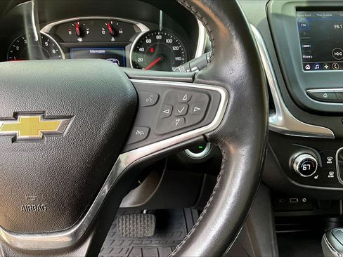 Used 2020 Chevrolet Equinox LT FWD image 11