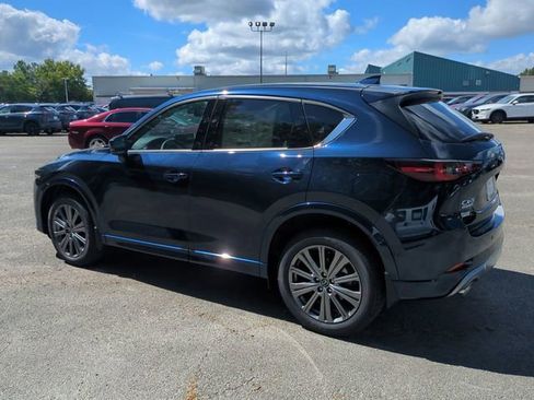 New 2025 MAZDA CX-5 Signature image 6