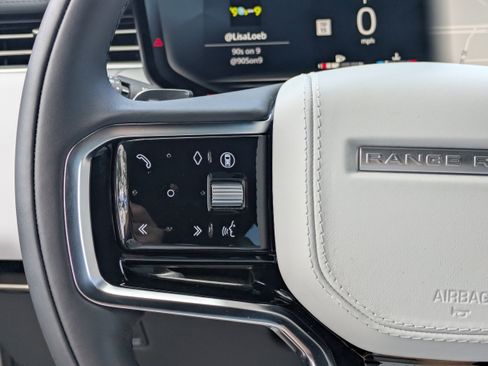Used 2026 Land Rover Range Rover Sport SE image 19