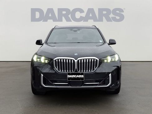Used 2024 BMW X5 xDrive50e image 2