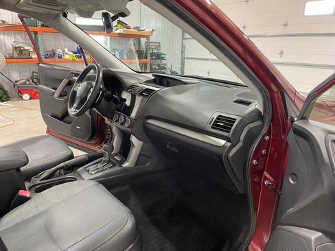 Used 2015 Subaru Forester 2.0XT Touring w/ Eyesight & Navigation System image 23