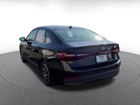 Used 2025 Volkswagen Jetta SE image 12