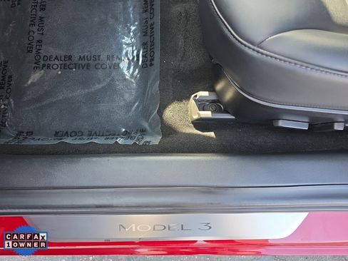 Used 2019 Tesla Model 3 Standard Range Plus image 14
