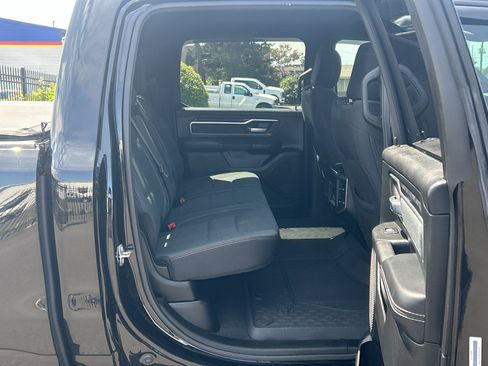 Used 2022 RAM 1500 Big Horn AWD/4WD image 34
