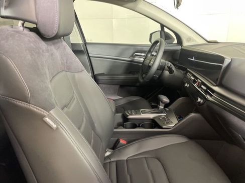 New 2026 Kia Sportage SX image 13