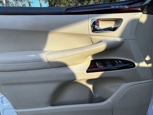 Used 2014 Lexus LX 570 4WD image 13