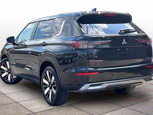 Used 2025 Mitsubishi Outlander SE AWD/4WD image 11