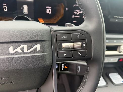 New 2027 Kia Telluride LX FWD image 19