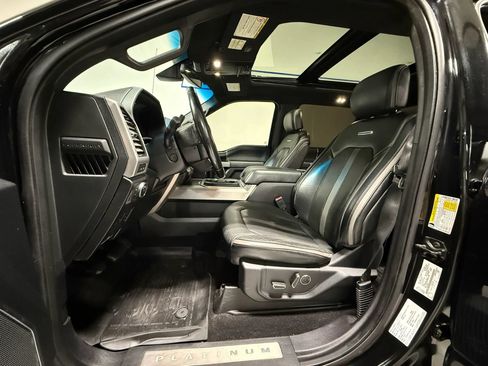 Used 2019 Ford F250 Platinum w/ Platinum Ultimate Package AWD/4WD image 16
