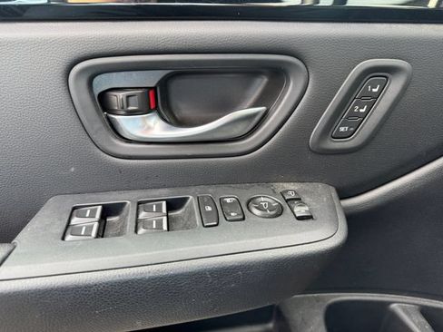 Used 2024 Honda Pilot TrailSport image 14