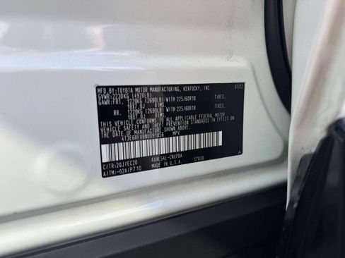 Used 2022 Toyota RAV4 XSE w/ Protection Package (TMS) AWD/4WD image 13